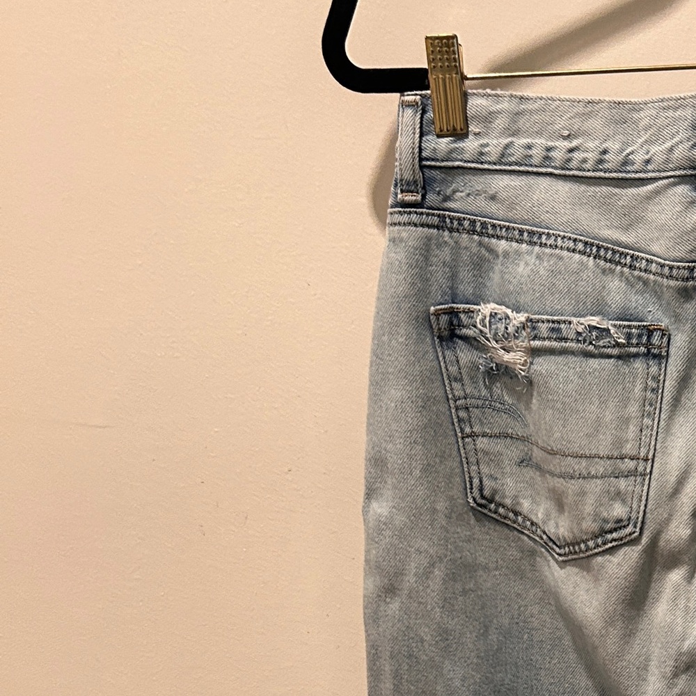 AE Highrise Straight Jean 2